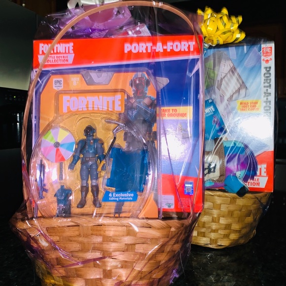 Fortnite Filled Easter Basket - Picture 2 of 6